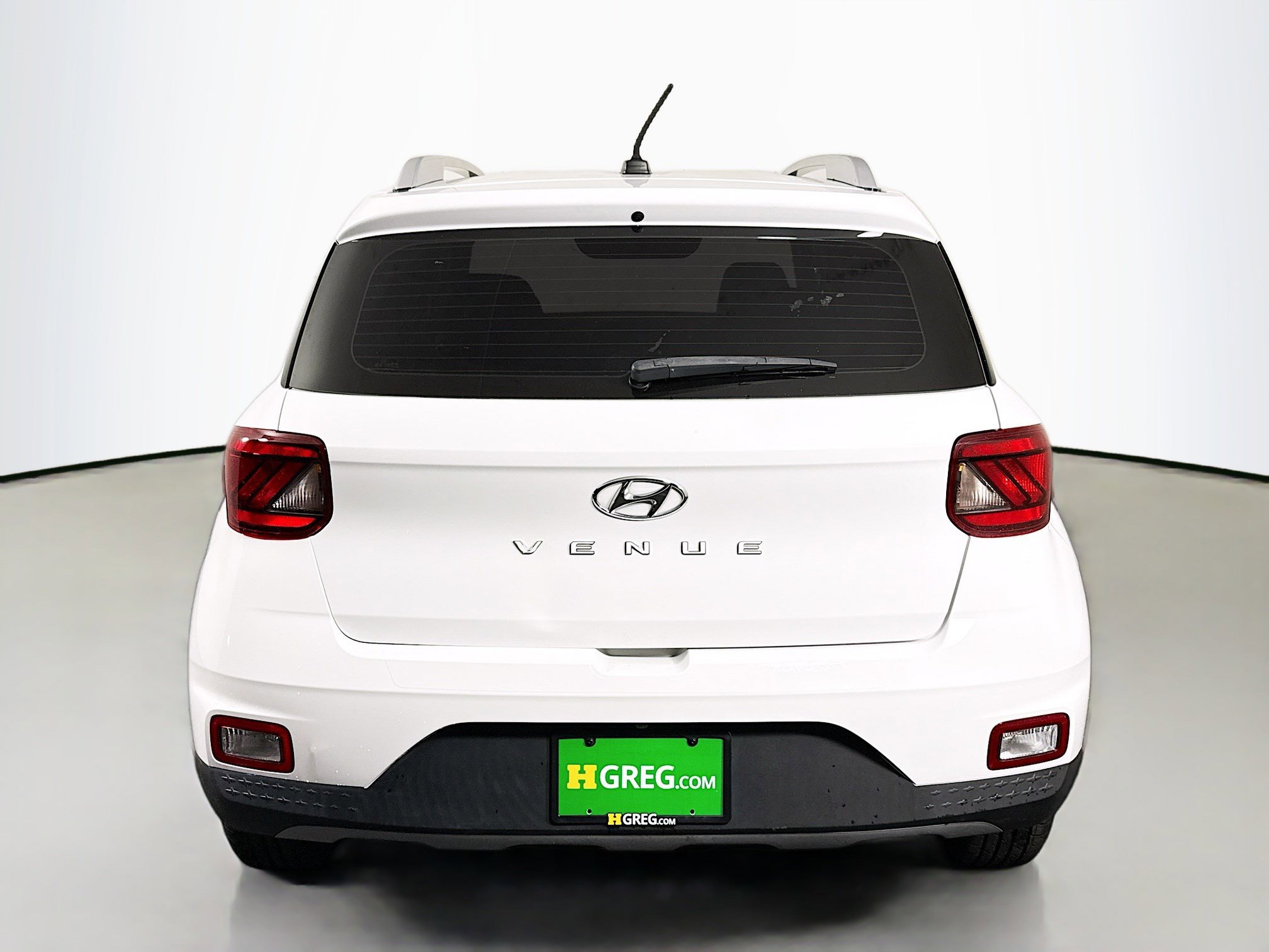 Used 2023 Hyundai Venue SEL w/ Cargo Package image 8
