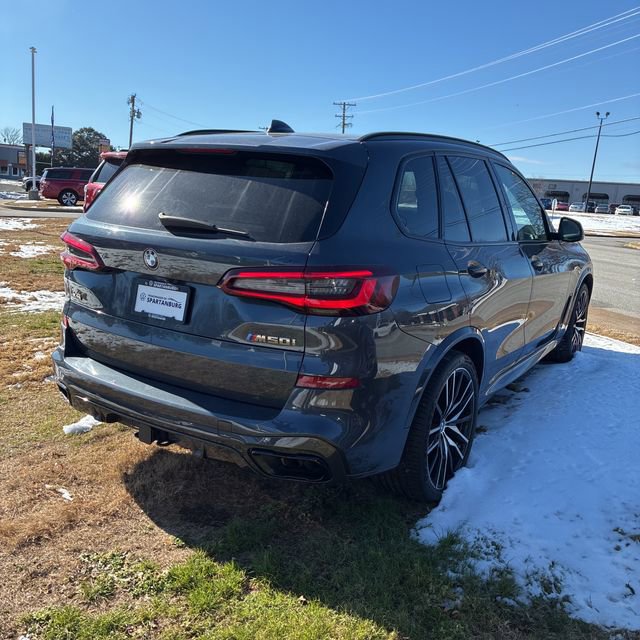 Used 2022 BMW X5 M50i image 14