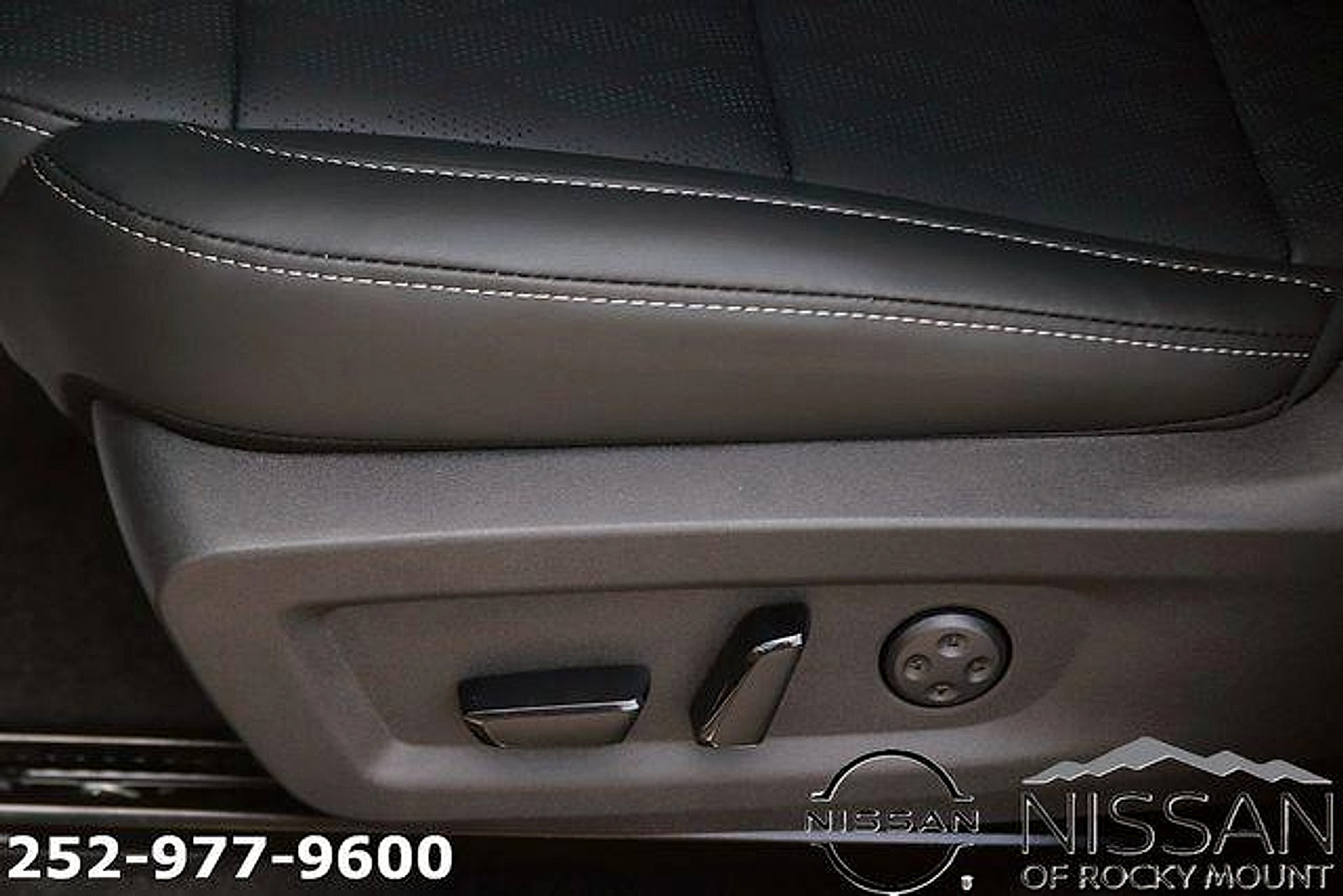New 2026 Nissan Murano Platinum w/ Cargo Package AWD/4WD image 17
