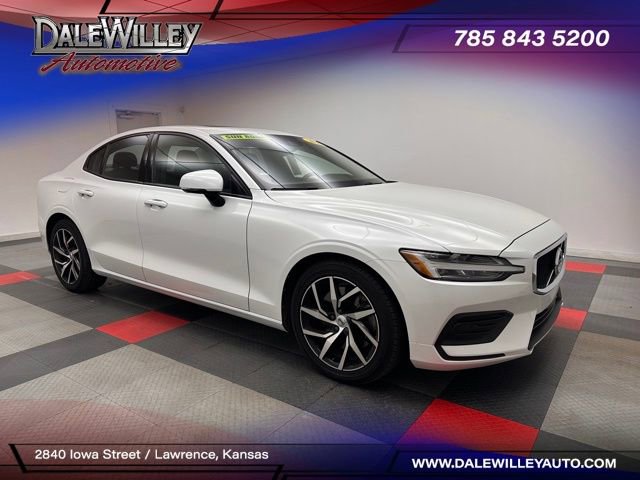 Used 2020 Volvo S60 T6 Momentum