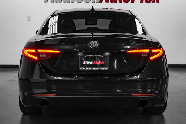 Used 2020 Alfa Romeo Giulia w/ Nero Edizione RWD image 10