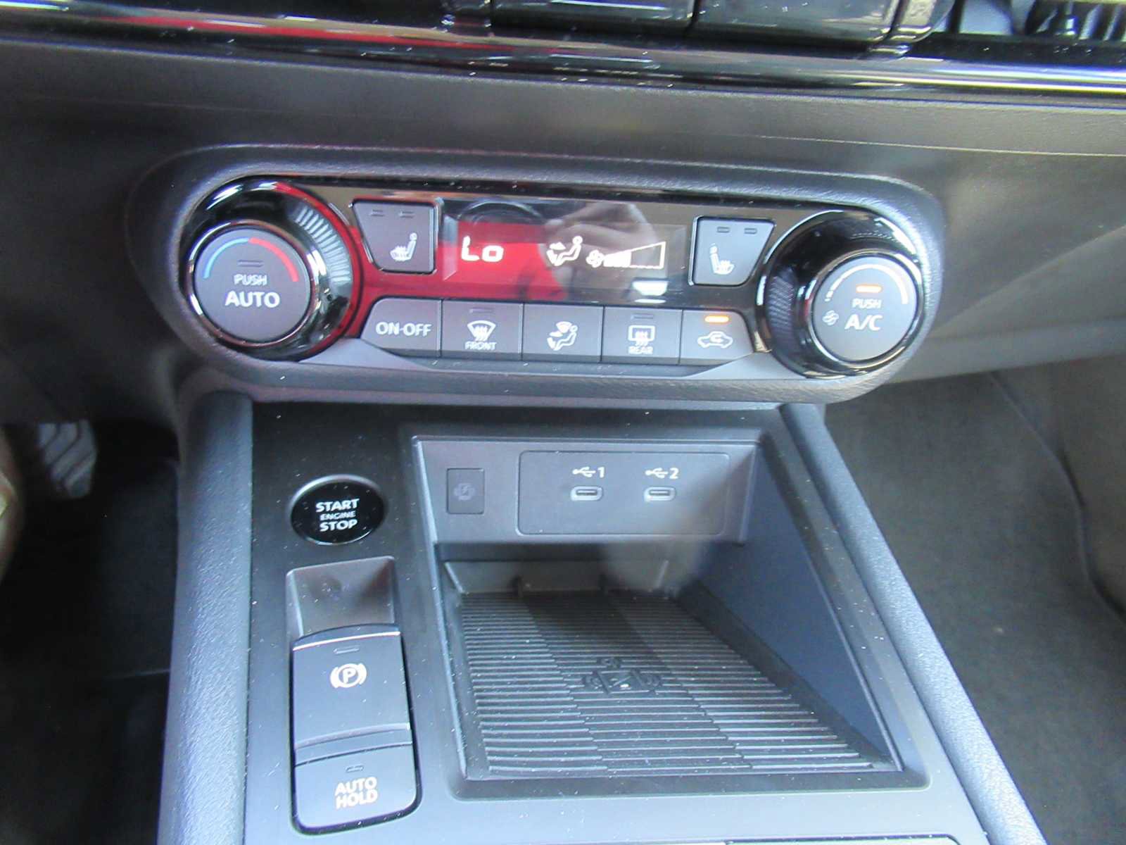 Used 2026 Nissan Kicks SV w/ Cold Weather Package AWD/4WD image 28