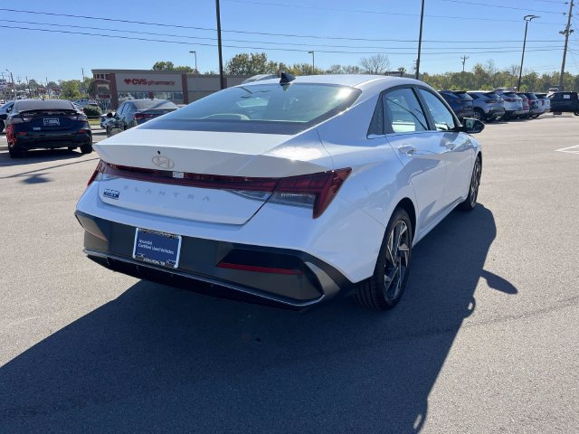 Certified 2025 Hyundai Elantra SEL FWD image 5