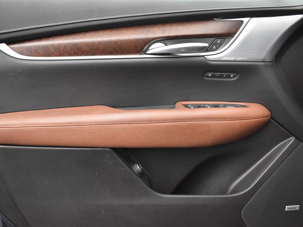 Certified 2024 Cadillac XT5 Premium Luxury w/ LPO, Floor Liner Package image 9