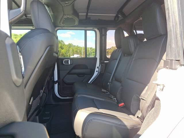 New 2025 Jeep Wrangler Unlimited Sahara AWD/4WD image 5
