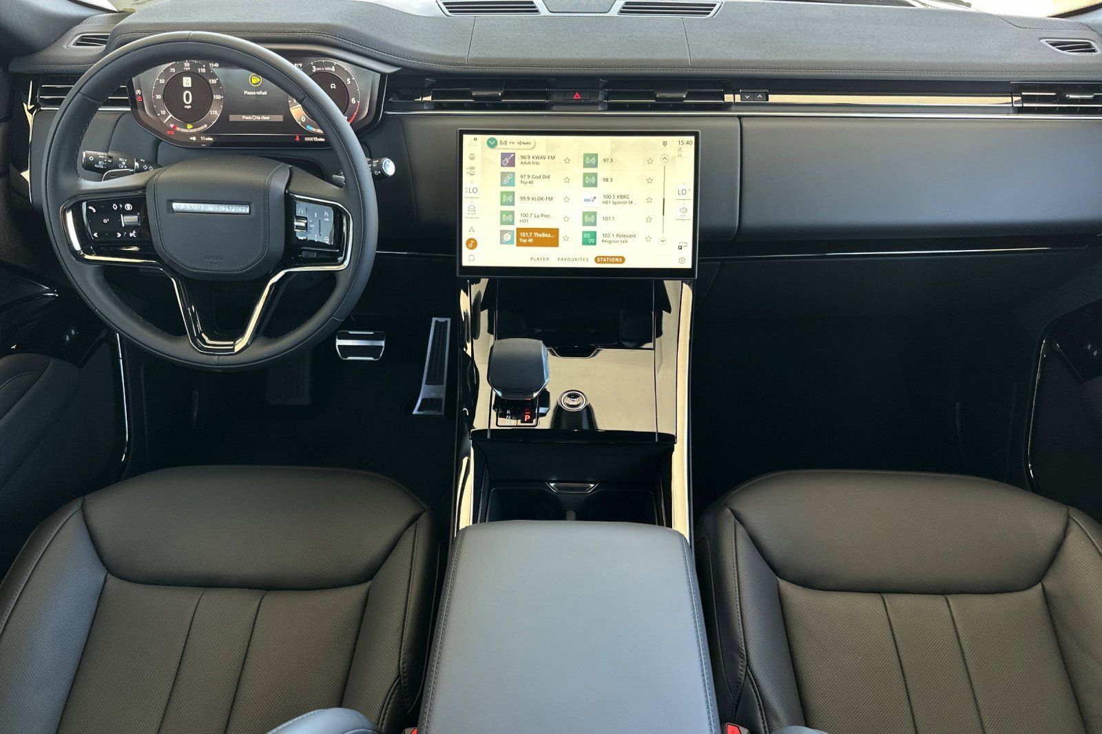 New 2025 Land Rover Range Rover Sport Dynamic SE image 12