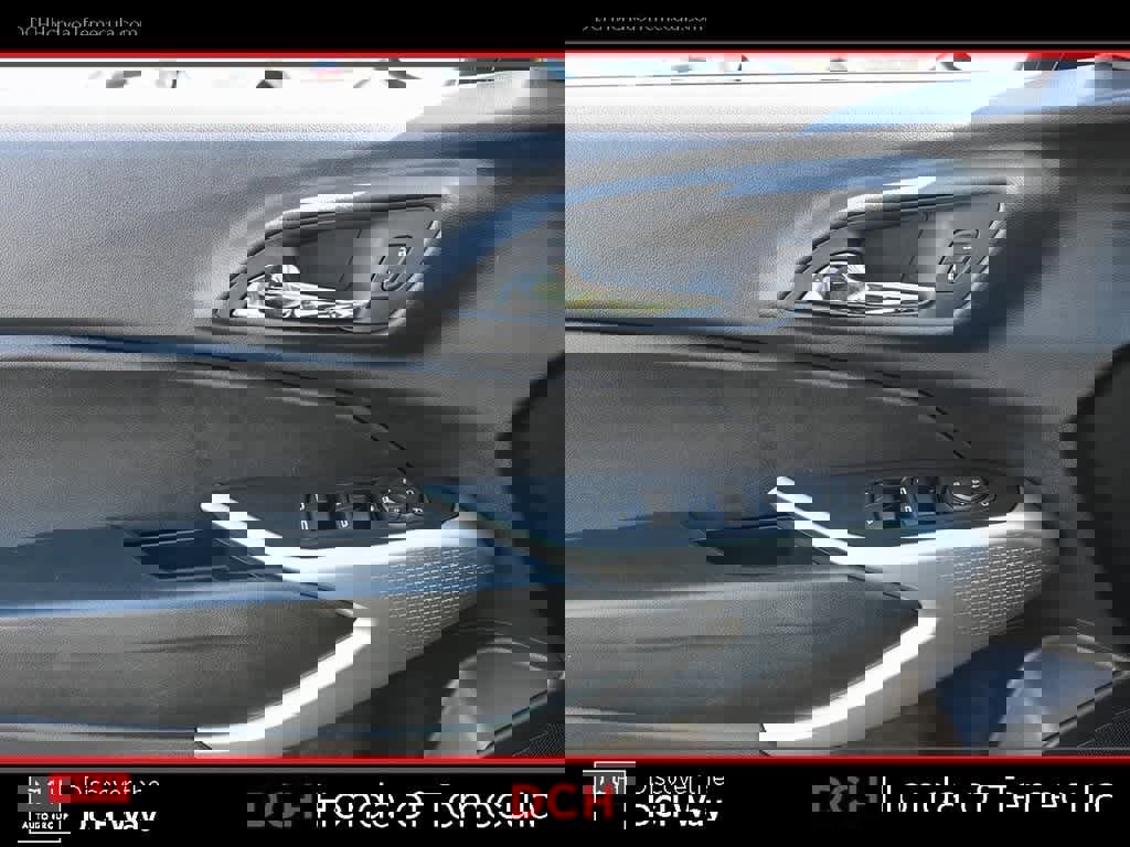 Used 2024 Chevrolet Trax LS w/ Driver Confidence Package image 16