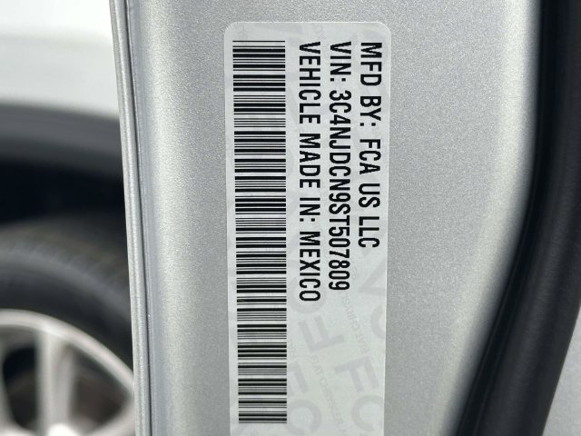 Used 2025 Jeep Compass Limited AWD/4WD image 26
