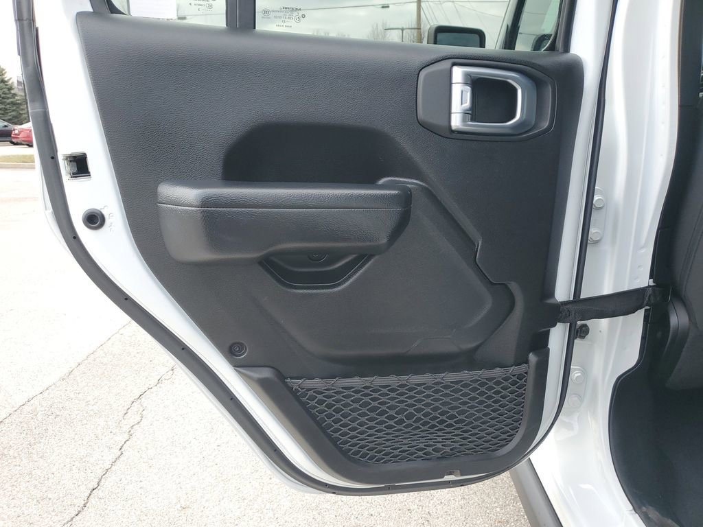 Used 2023 Jeep Wrangler Unlimited Rubicon image 18