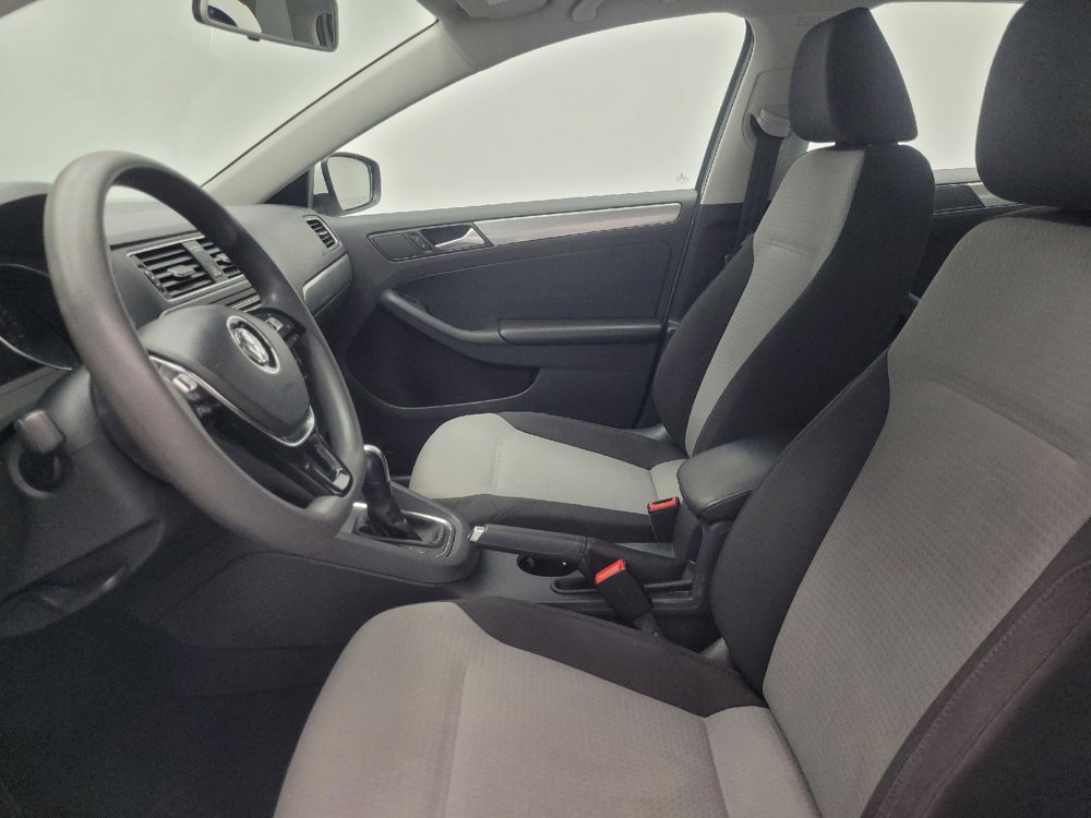 Used 2017 Volkswagen Jetta S image 17