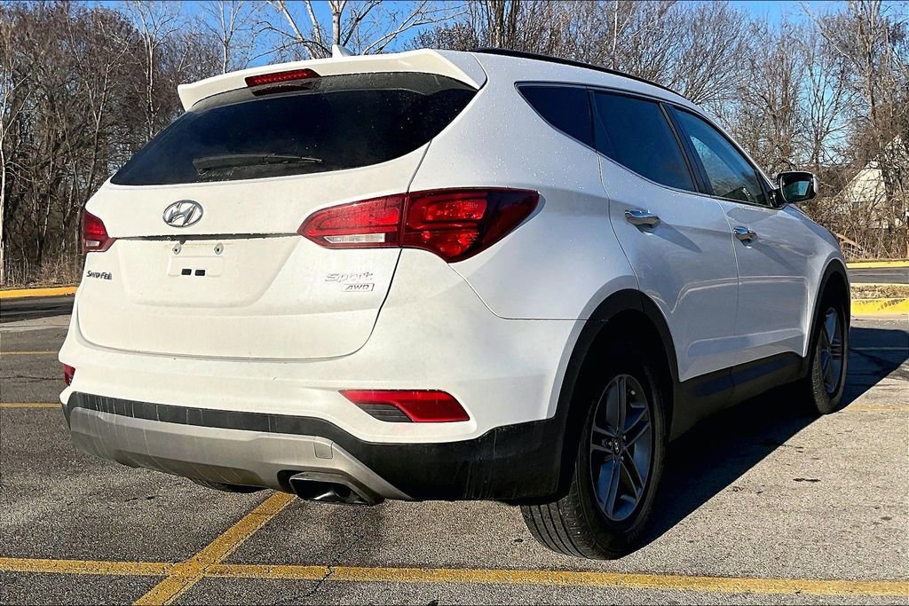Used 2017 Hyundai Santa Fe Sport image 6