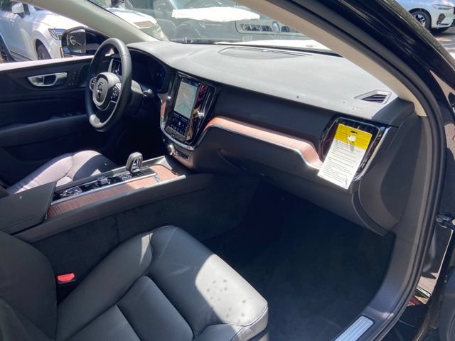 New 2026 Volvo V60 B5 Cross Country Plus w/ Climate Package AWD/4WD image 17
