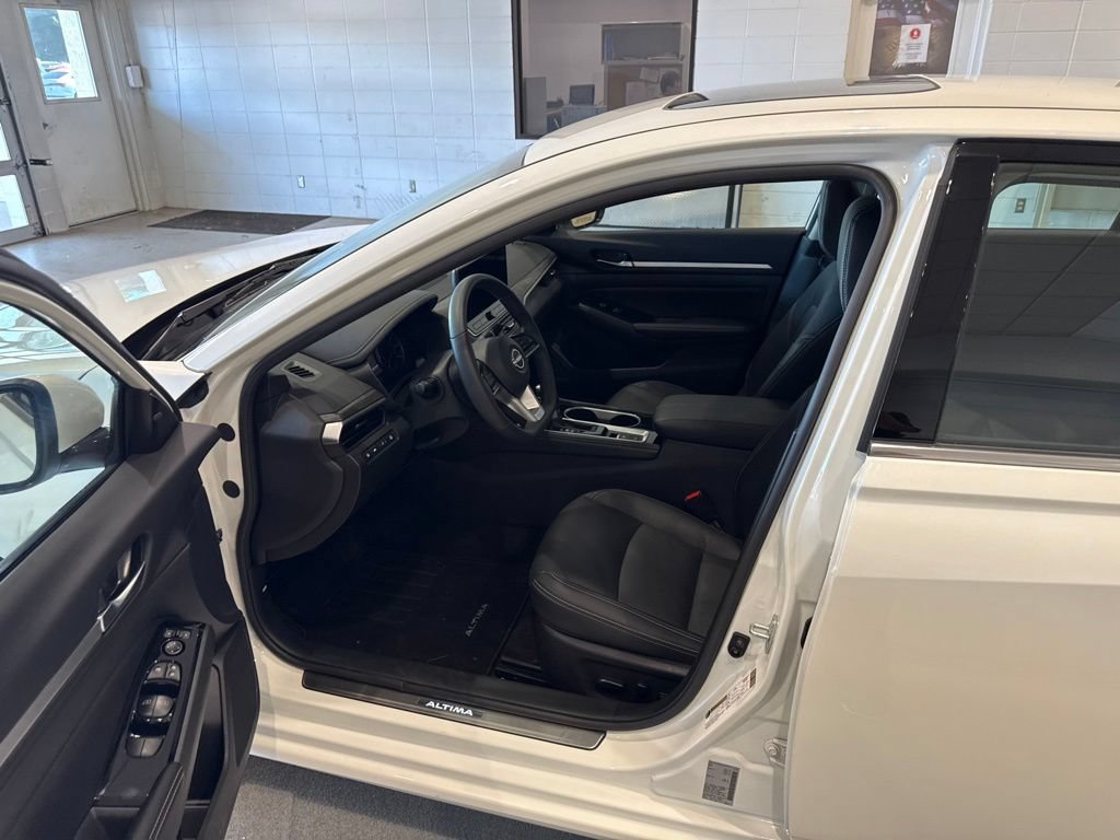 Used 2025 Nissan Altima 2.5 SL AWD/4WD image 20