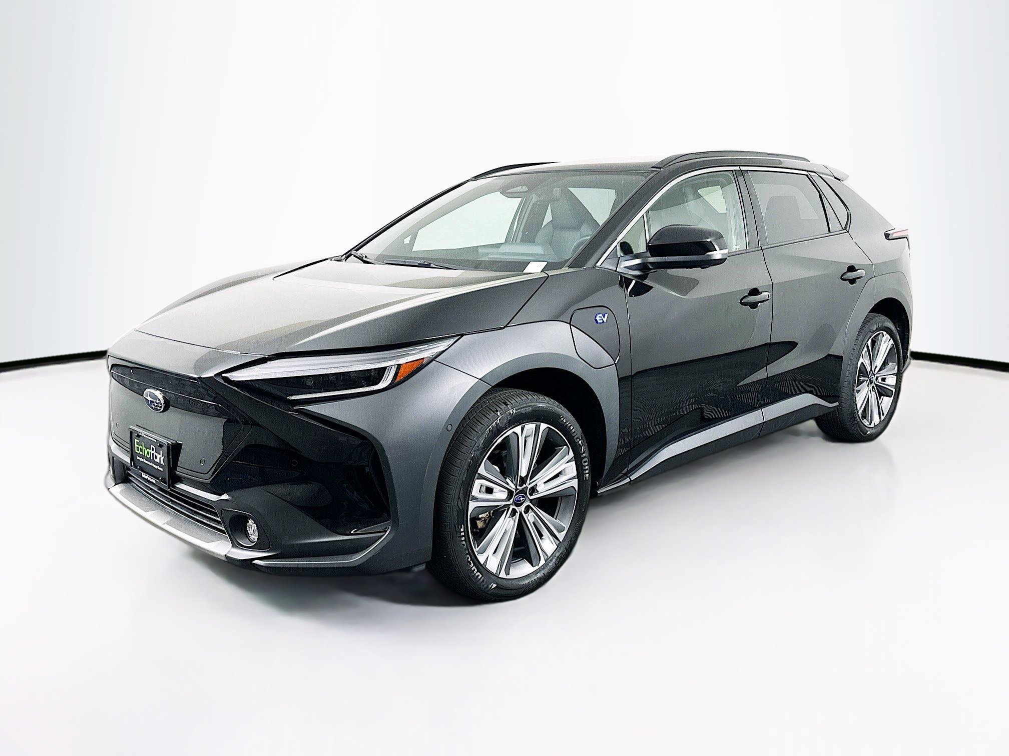 Used 2023 Subaru Solterra AWD image 3