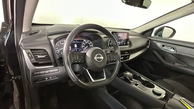 Used 2024 Nissan Rogue SV w/ SV Premium Package AWD/4WD image 13