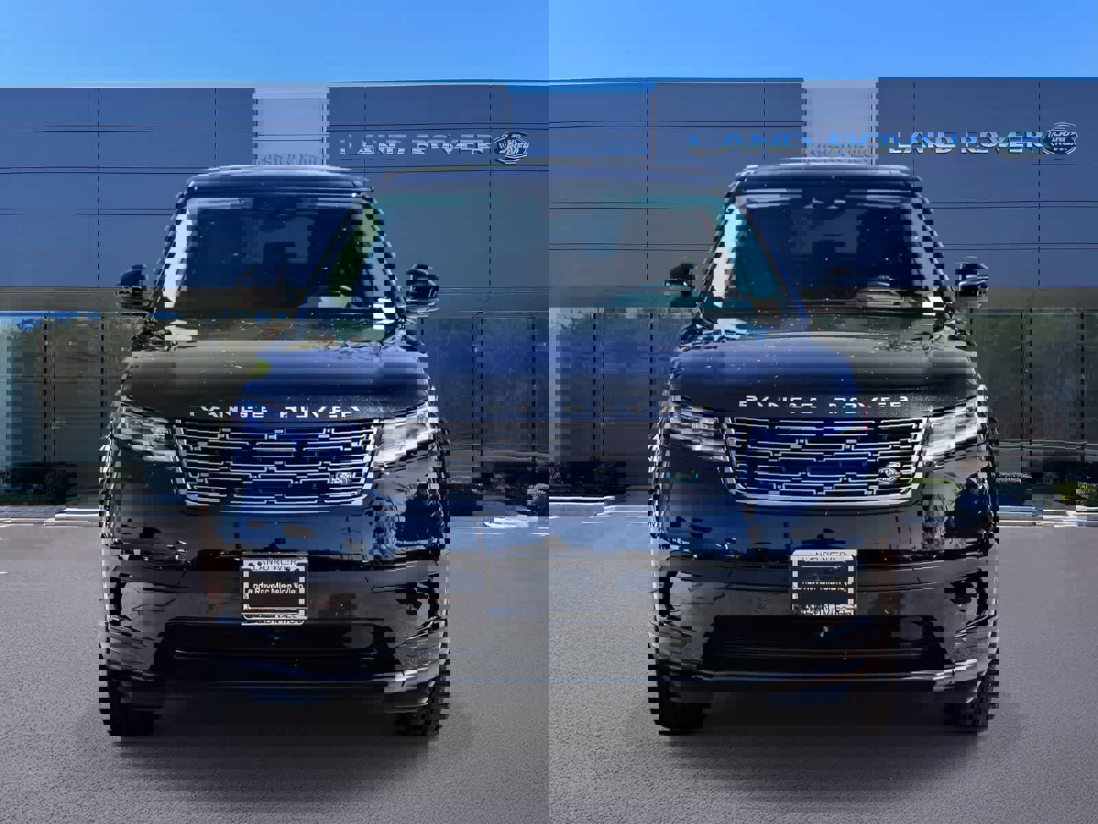 Used 2025 Land Rover Range Rover Velar S image 2