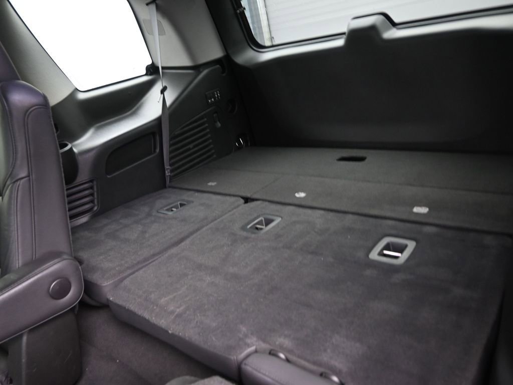 Used 2019 Cadillac Escalade Luxury image 12