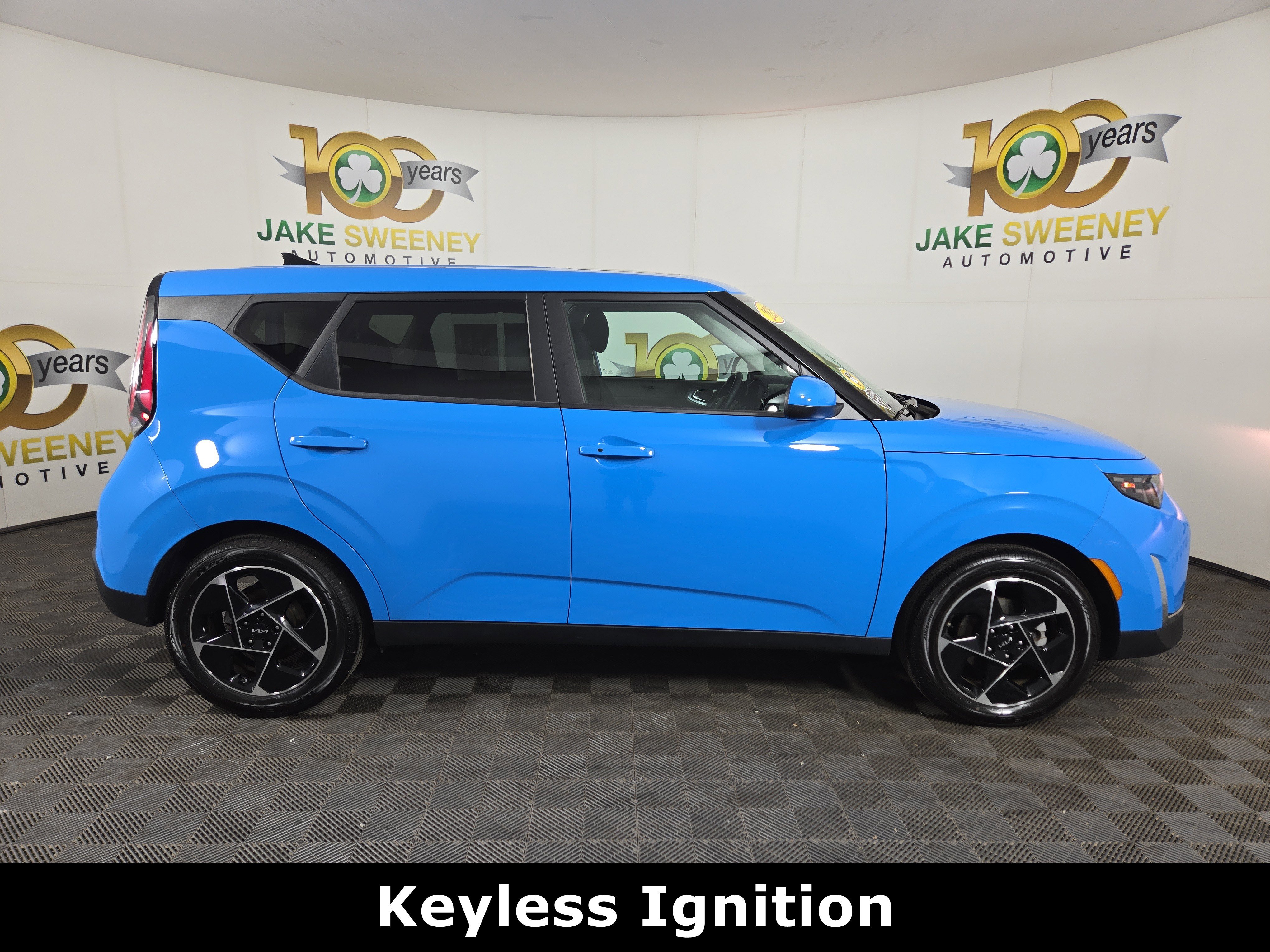 Used 2025 Kia Soul EX image 10