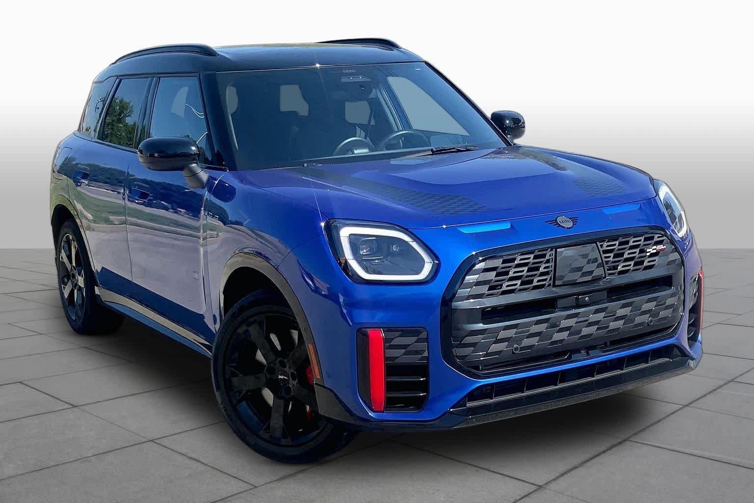 Used 2025 MINI Cooper Countryman John Cooper Works w/ Comfort Package Max AWD/4WD image 3