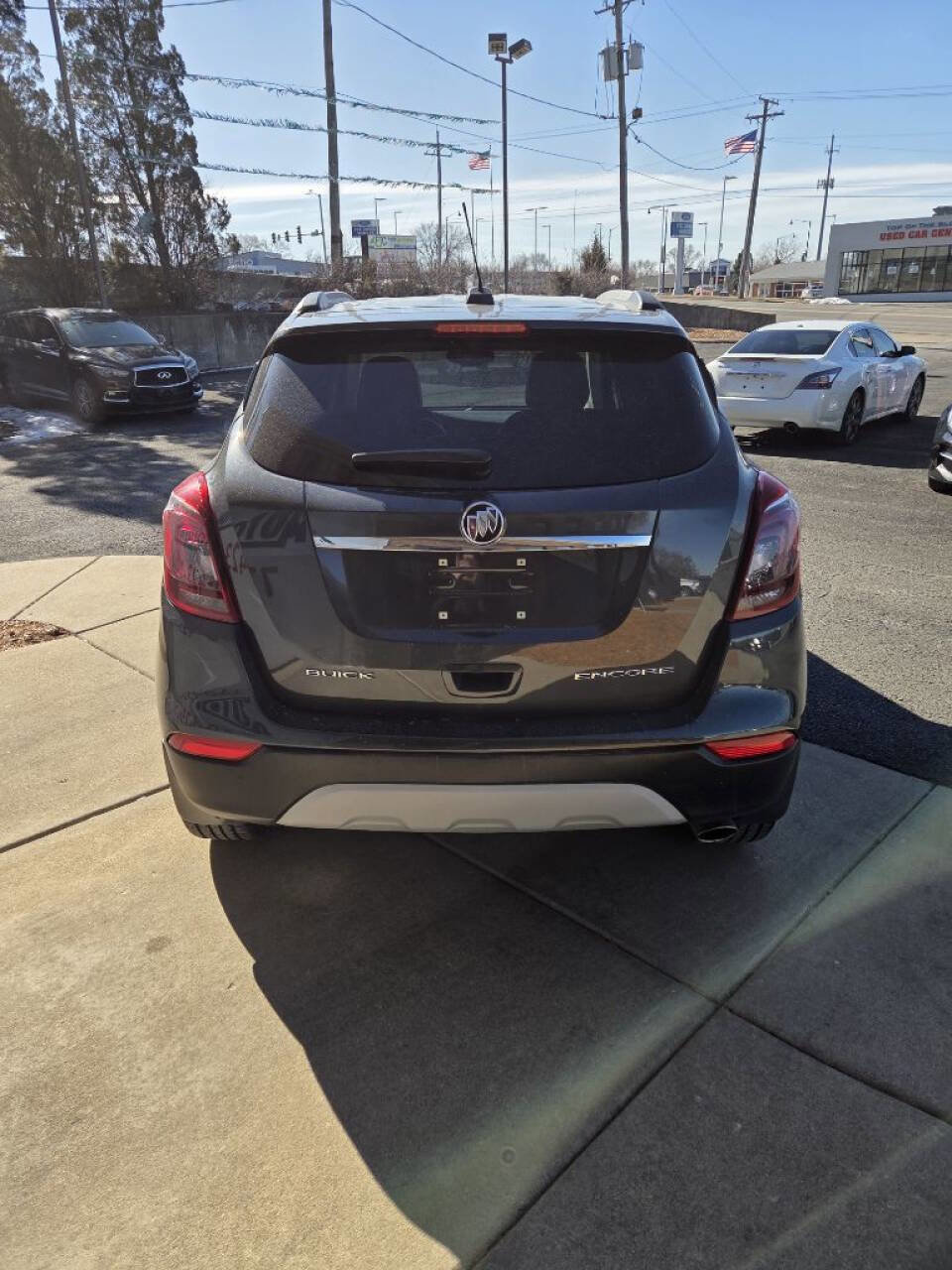 Used 2018 Buick Encore Preferred image 4