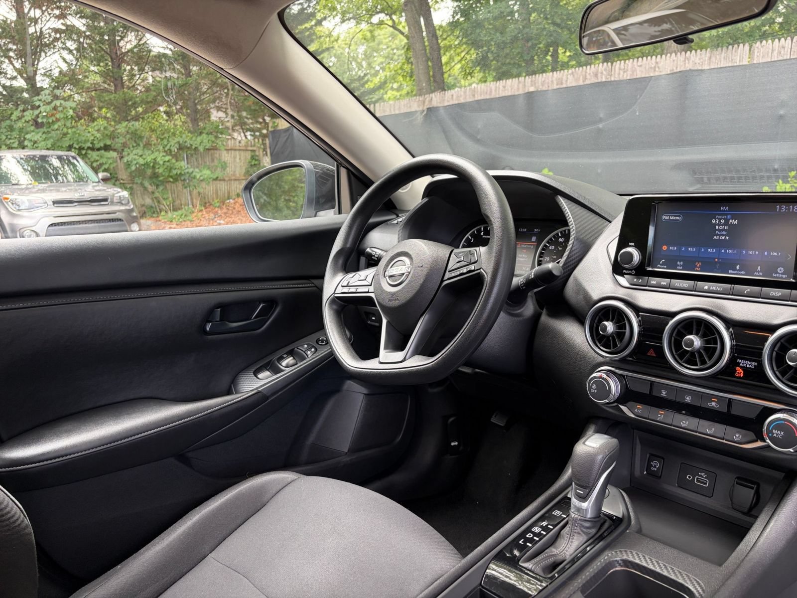 Used 2025 Nissan Sentra S FWD image 32