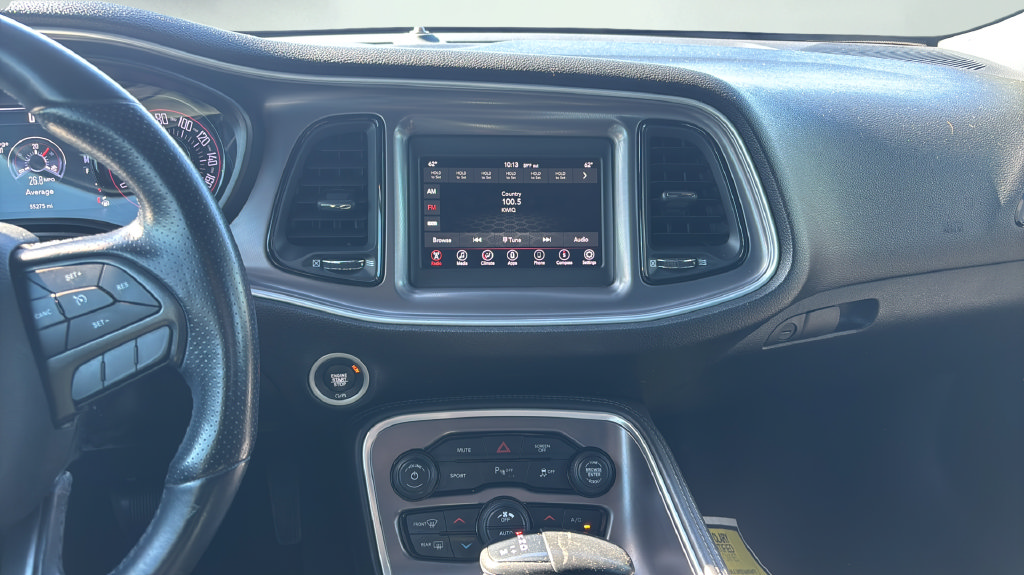 Used 2020 Dodge Challenger SXT w/ Driver Convenience Group AWD/4WD image 47