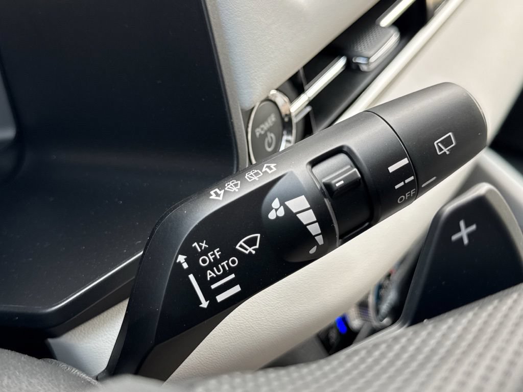 New 2026 Mitsubishi Outlander SEL AWD/4WD image 16