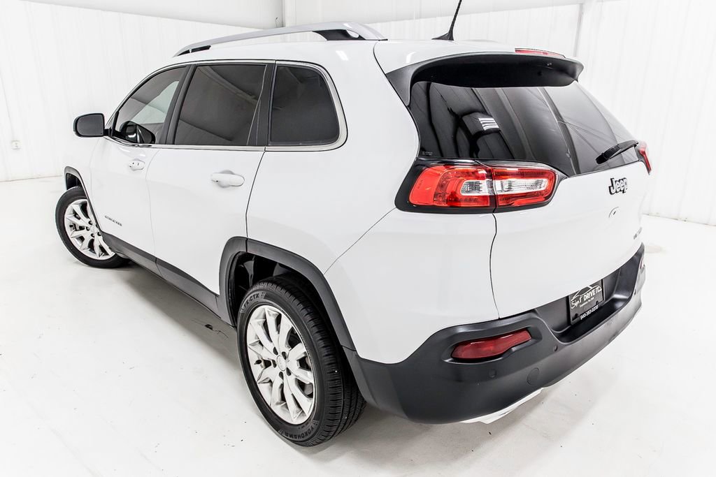 Used 2017 Jeep Cherokee Limited image 5