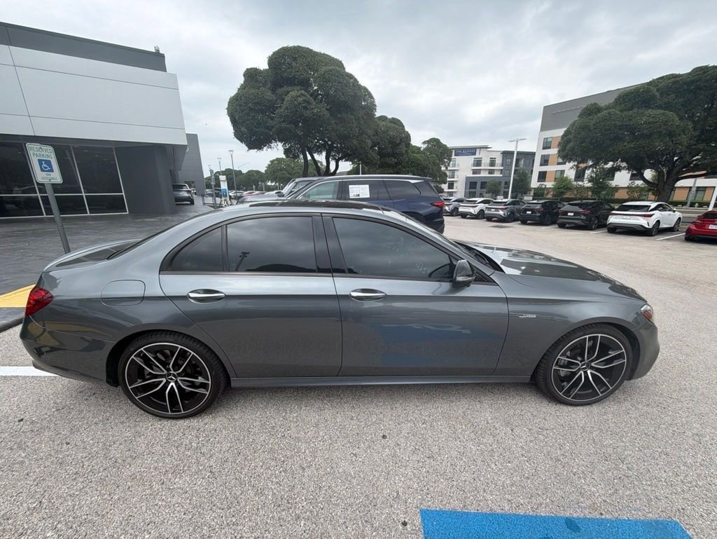 Used 2020 Mercedes-Benz E 53 AMG 4MATIC Sedan image 4