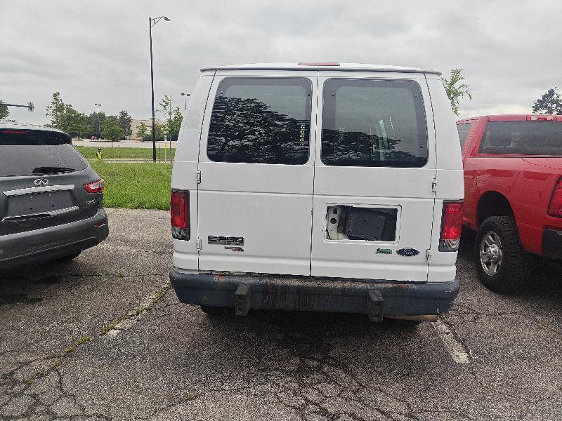 Used 2013 Ford E-250 and Econoline 250 w/ PWR Group image 4