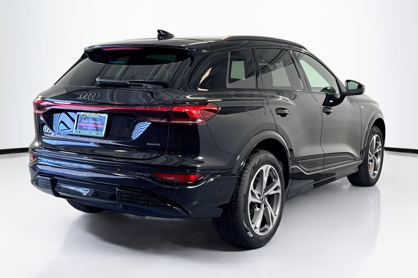 New 2027 Audi Q6 e-tron Premium Plus AWD/4WD image 5