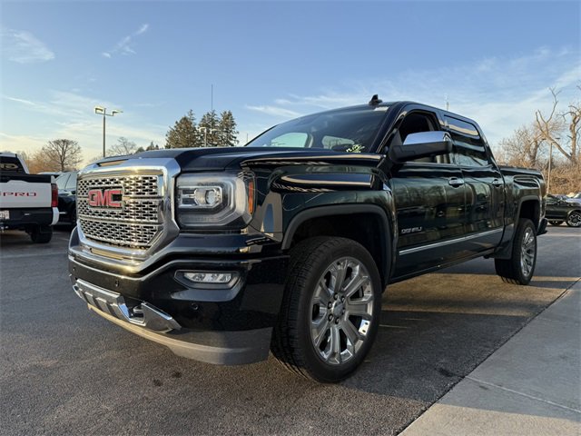 Used 2018 GMC Sierra 1500 Denali w/ Denali Ultimate Package image 3