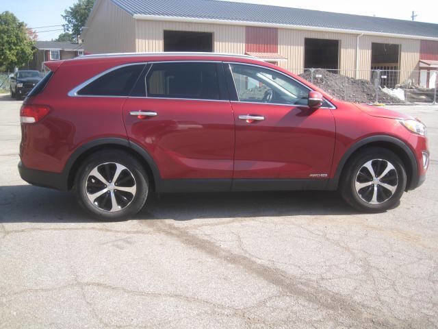 Used 2016 Kia Sorento EX image 4