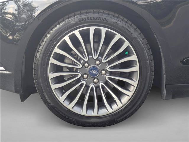 Used 2018 Ford Fusion Titanium AWD/4WD image 25