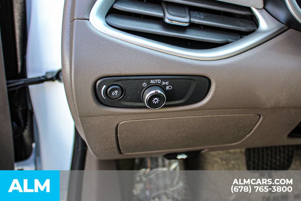 Used 2024 Chevrolet Malibu LT FWD image 28
