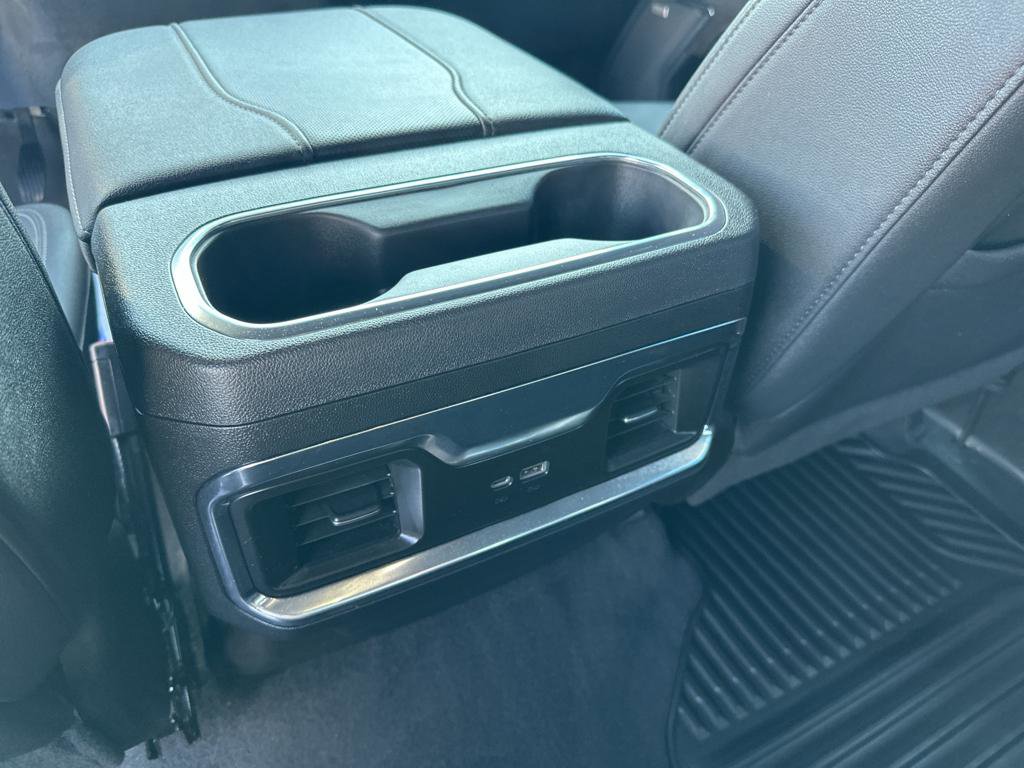 Used 2024 Chevrolet Silverado 3500 LTZ w/ LTZ Convenience Package image 15