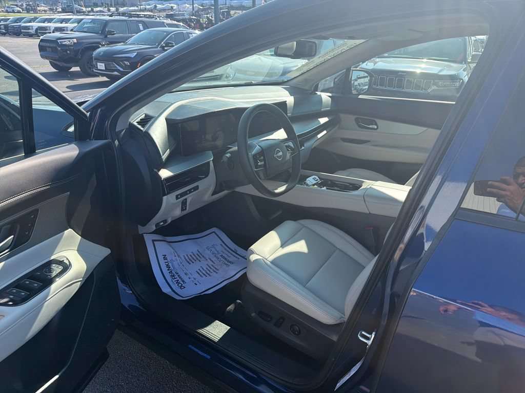 Used 2025 Nissan Murano SL w/ Cargo Package AWD/4WD image 16