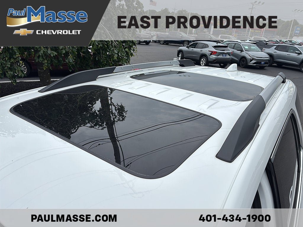 Used 2023 GMC Acadia SLT w/ Preferred Package AWD/4WD image 9