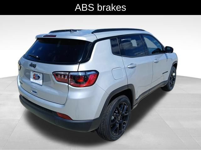 New 2026 Jeep Compass Latitude AWD/4WD image 5