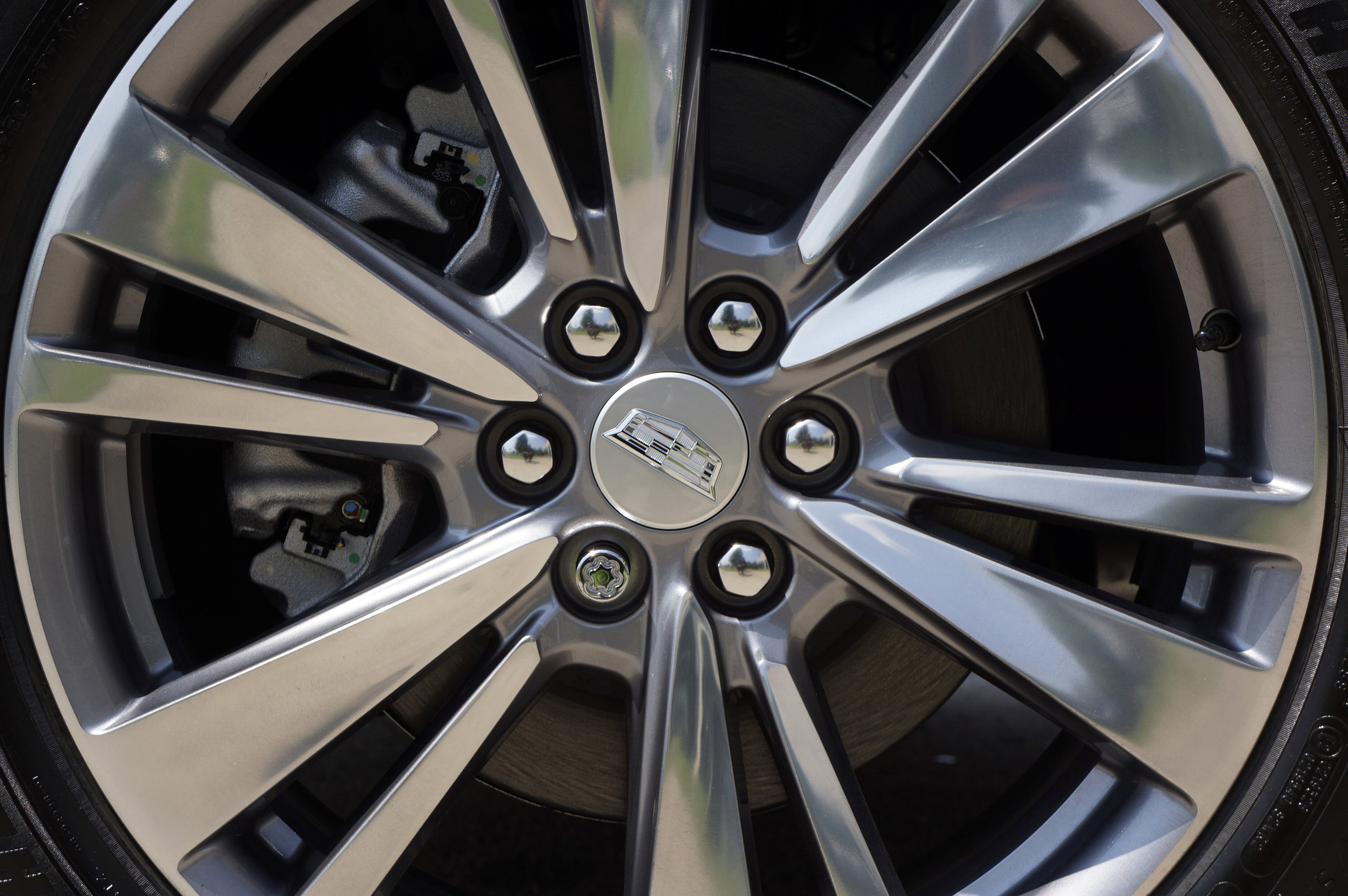 Used 2025 Cadillac XT5 Premium Luxury w/ Technology Package image 18