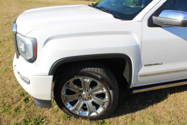 Used 2016 GMC Sierra 1500 Denali w/ Denali Ultimate Package AWD/4WD image 12