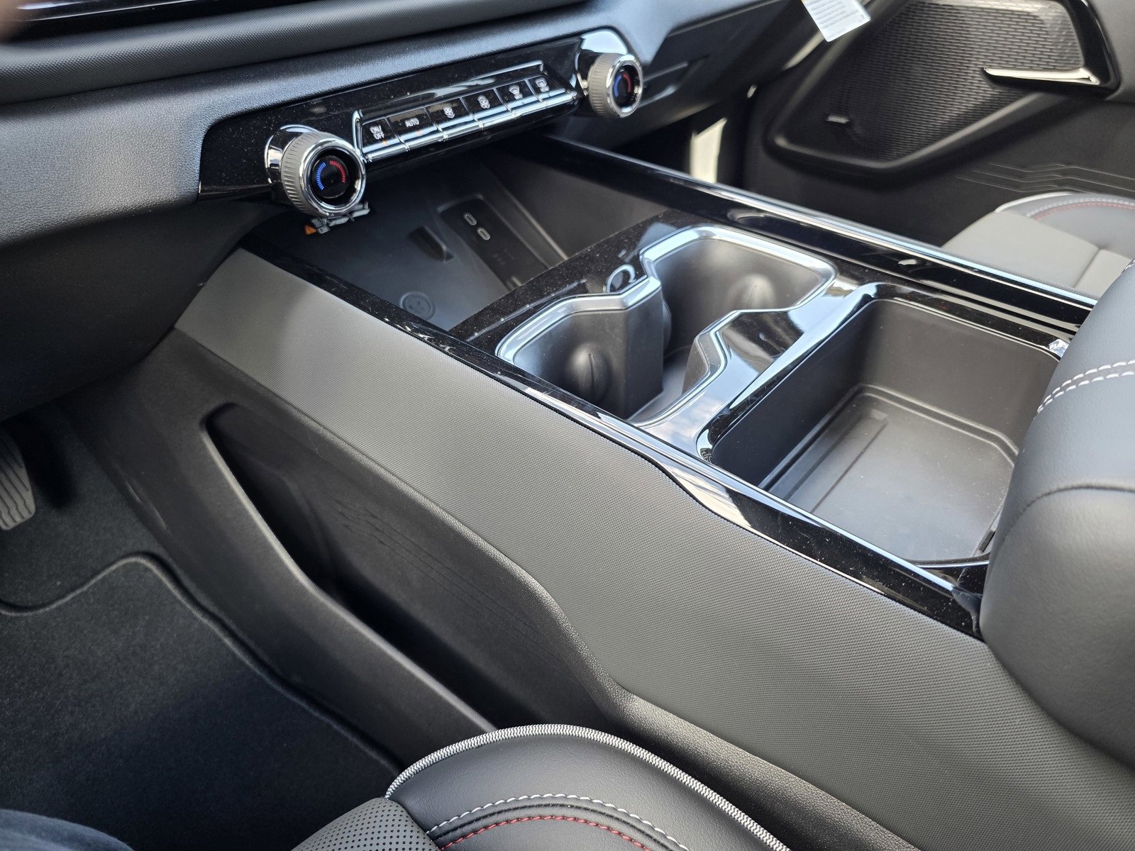 New 2026 Chevrolet Silverado EV Trail Boss w/ Premium Package image 33