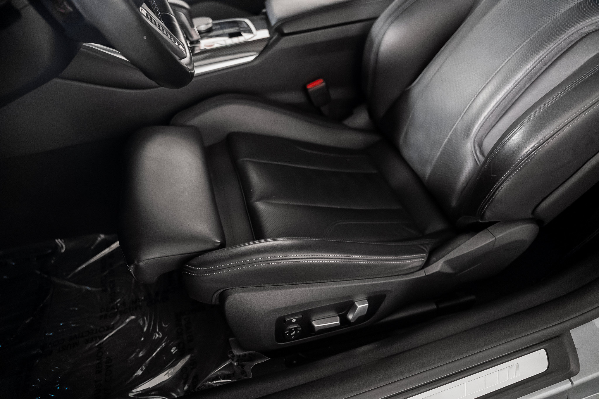 Used 2024 BMW M4 Competition w/ M Carbon Exterior Package RWD image 40