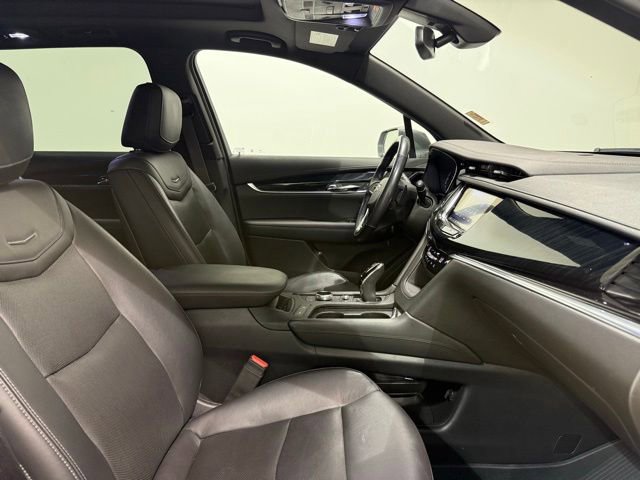 Used 2021 Cadillac XT6 Premium Luxury AWD/4WD image 29