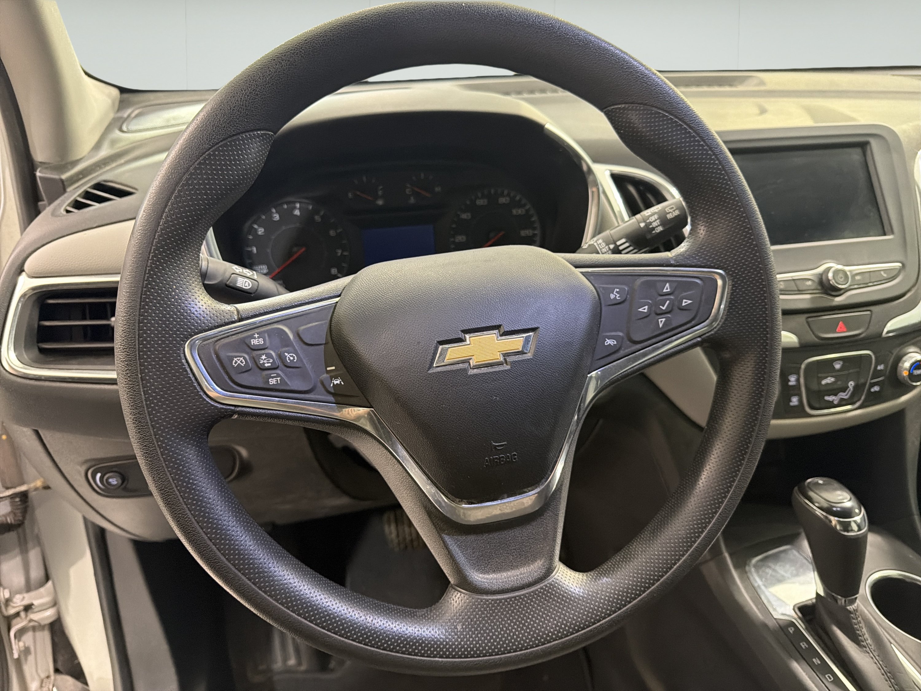 Used 2021 Chevrolet Equinox LS FWD image 15