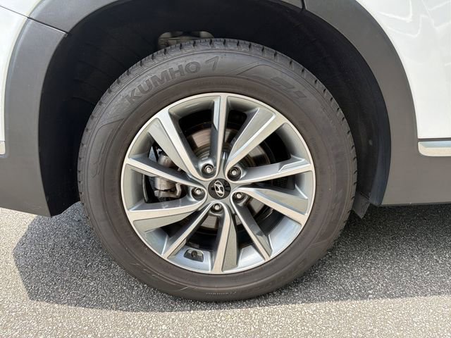 Used 2019 Hyundai Santa Fe FWD image 17