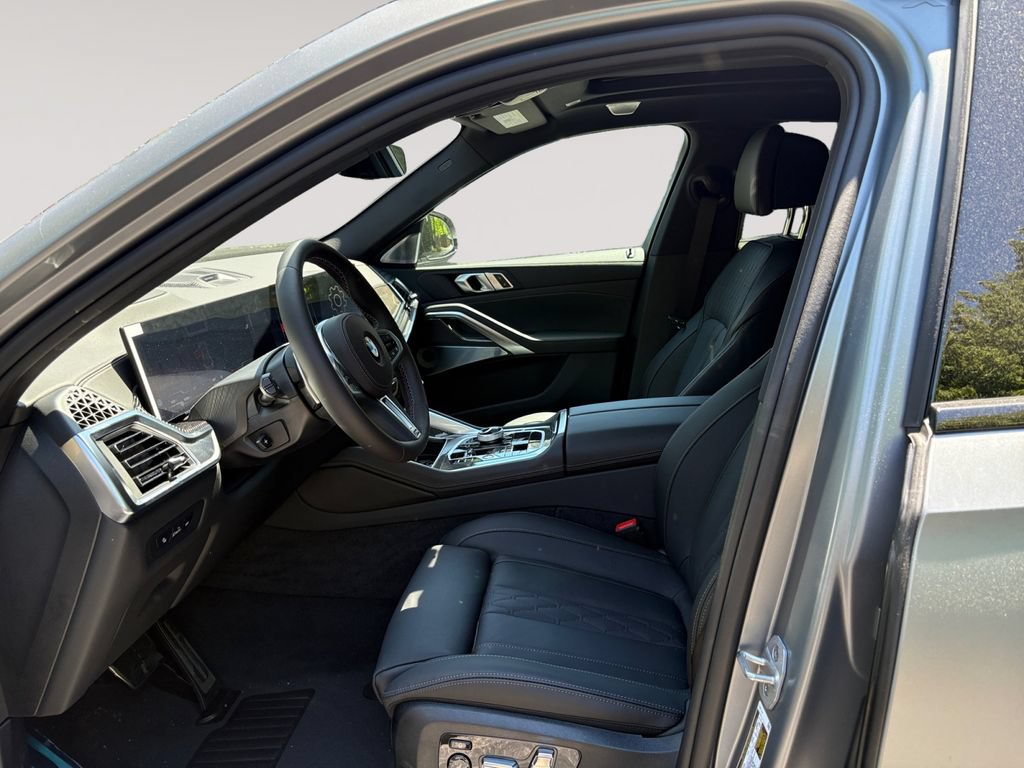 New 2027 BMW X6 M60i AWD/4WD image 9