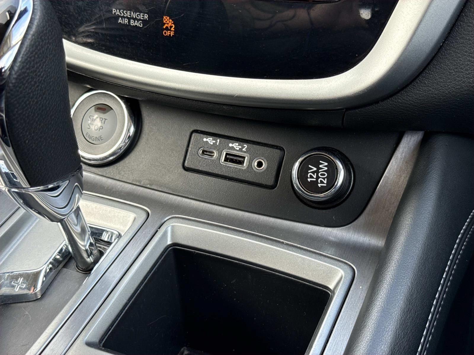 Used 2024 Nissan Murano SV AWD/4WD image 12