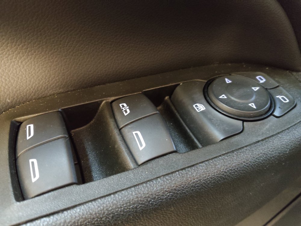 Used 2024 Chevrolet Equinox LT w/ LPO, Floor Liner Package FWD image 27