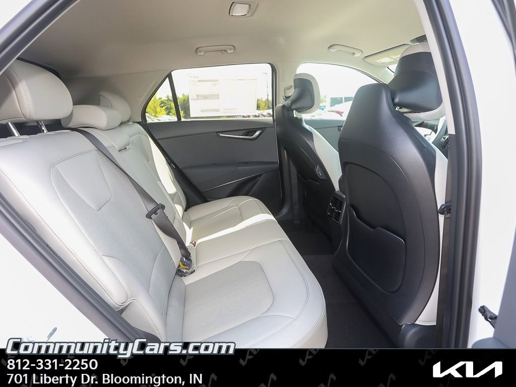 New 2025 Kia Niro EX image 20
